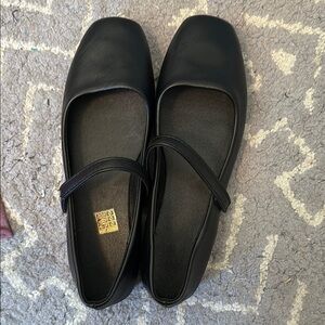 Ballet flats square toe